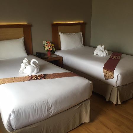 D-One Hotel Hat Yai Bagian luar foto