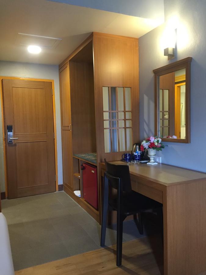 D-One Hotel Hat Yai Bagian luar foto