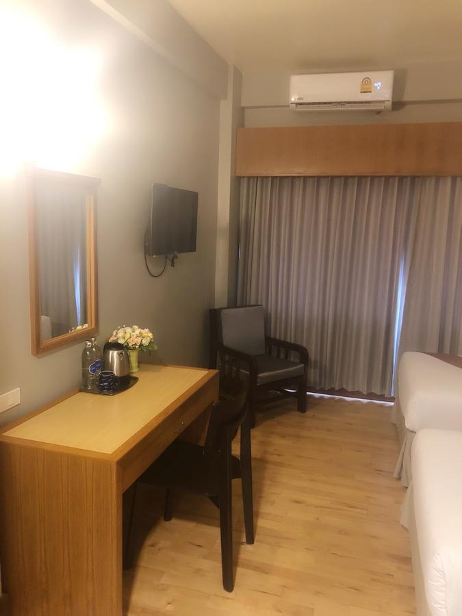 D-One Hotel Hat Yai Bagian luar foto