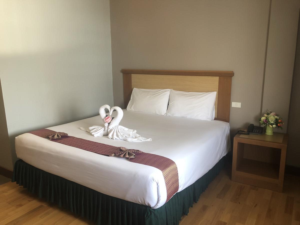 D-One Hotel Hat Yai Bagian luar foto